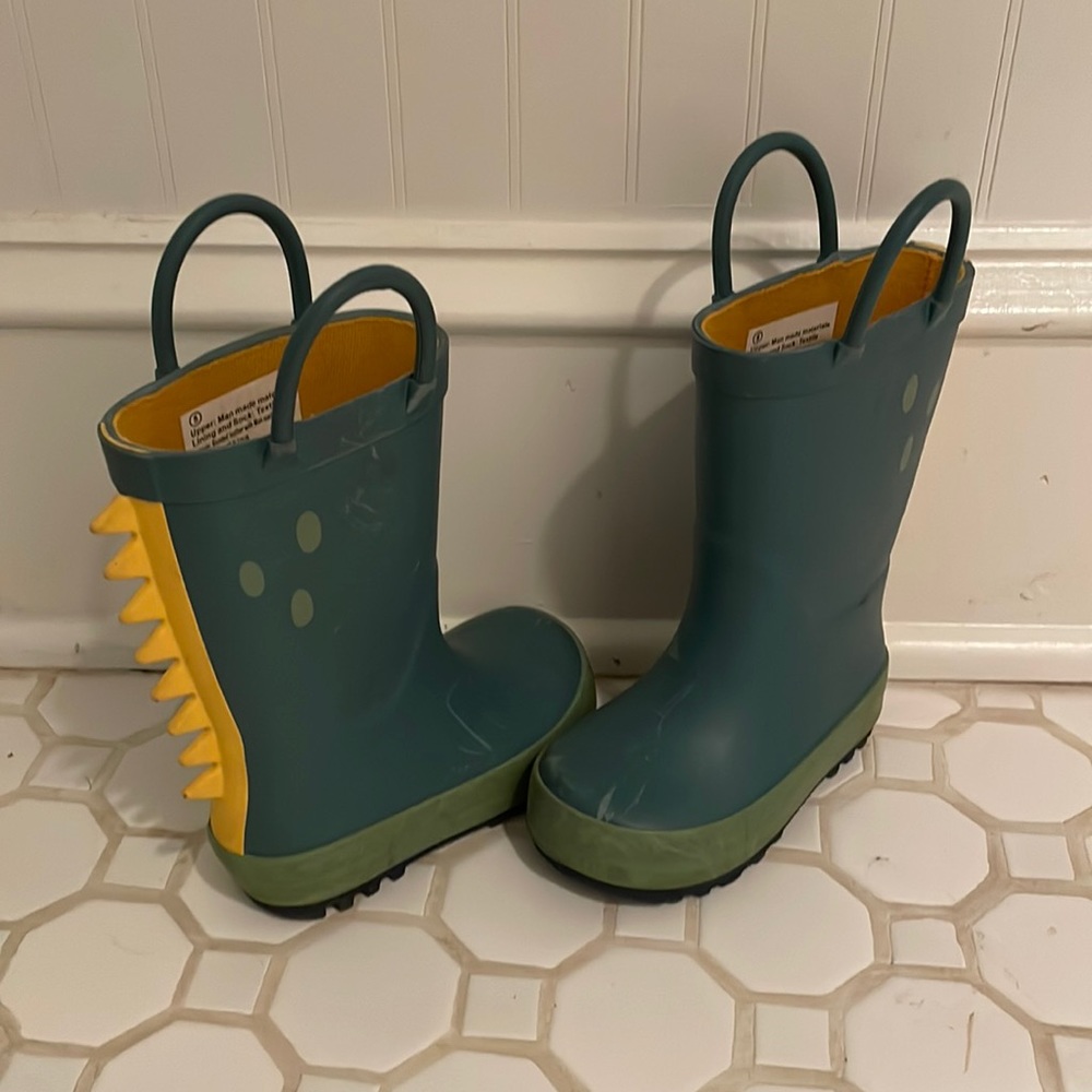 Rain boots
